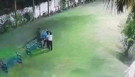 कानपुर वाले कुछ भी कर सकते हैं 

मामूली से विवाद में एक युवक ने रिटायर्ड इंजीनियर की नाक चबा डाली