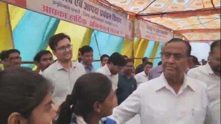 पलारी: खबर का असर, सकरी 'प' में ग्राम पंचायत भवन, आंगनवाड़ी केंद्र एवं मिडिल स्कूल में अतिरिक्त कक्ष निर्माण की मिली स्वीकृति