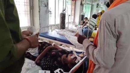 महोबा: सुभाष नगर में 15 वर्षीय किशोरी ने जहरीला पदार्थ खाकर आत्महत्या की कोशिश की, हालत नाजुक