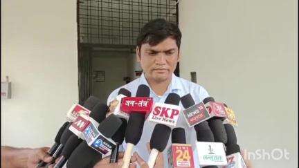 धार: धार में माइनिंग इंस्पेक्टर रमेश सोलंकी ने कहा- अवैध उत्खनन पर विभाग द्वारा निरंतर कार्रवाई जारी