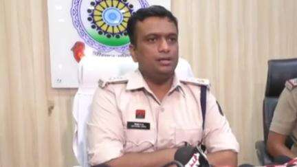 रायगढ़: रायगढ़ पुलिस अधीक्षक दिव्यांग कुमार पटेल ने महिला और दो बच्चों की निर्मम हत्या का किया खुलासा