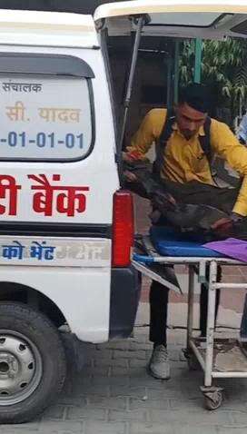 बानसूर: बानसूर के अलवर रोड पर भगत की ढाणी के सामने कार और बाइक में हुई भिड़ंत, एक व्यक्ति गंभीर घायल