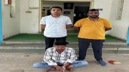 ભરૂચ: ભરૂચ પેરોલ ફર્લો સ્કોડે છેલ્લા છ વર્ષથી અંકલેશ્વર રૂરલ પોલીસ સ્ટેશનના ચોરીના ગુનાના નાસતા-ફરતા આરોપીને ઝડપી પાડ્યો