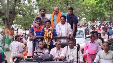 ଛତ୍ରପୁର: ବ୍ରହ୍ମପୁର ପହଞ୍ଚିଲେ ଭାର ଉତ୍ତୋଳନକାରୀ ହର୍ଷବର୍ଦ୍ଧନ ସାହୁ, ପ୍ରତିକ୍ରିୟା ରଖିଲେ ବିଧାୟକ ଓ ହର୍ଷବର୍ଦ୍ଧନ