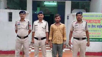 पलारी: गातापार में अपने पिता की हत्या करने वाले आरोपी पुत्र को पलारी पुलिस ने किया गिरफ्तार, डंडे से पीटकर की थी हत्या