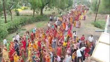 पोलायकलां: पोलायकलां के देवझीरी धाम में श्रीमद्भागवत कथा का समापन, कलश यात्रा में शामिल हुईं सैकड़ों महिलाएं