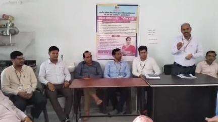 टिब्बी: राजिविका के तहत टिब्बी में हुई ब्लॉक स्तरीय कार्यशाला, पशु पालन विभाग व डाक विभाग के अधिकारियों की रही उपस्थिति