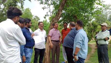 ঝালদা ১: প্রস্তাবিত সুবর্ণরেখা জল প্রকল্পের প্রকল্পস্থল ঘুরে দেখল এমইডির একটি ইঞ্জিনিয়ারিং দল, সঙ্গে ছিলেন পুরপ্রধান