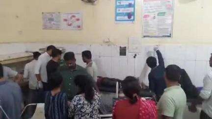 महोली: महोली में सड़क पर तेज रफ्तार बाइक अनियंत्रित होकर डिवाइडर से टकराई, एक व्यक्ति गंभीर रूप से घायल