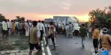 खुसरूपुर: बड़ा हसनपुर गांव के पास विवादित जमीन पर घेराबंदी के विरोध में ग्रामीणों ने किया फोरलेन जाम