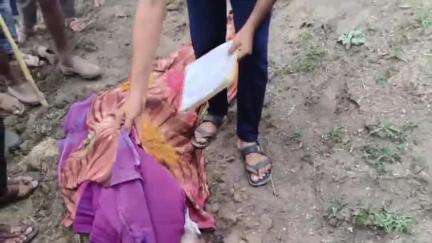 मनासा: बामणी लुमड़ी गांव के पास गाय को बचाने गए व्यक्ति की करंट लगने से हुई मौत, लोगों ने किया चक्का जाम
