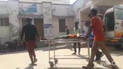भाटपार रानी: महुआड़ीह के पास ई-रिक्शा को पिकअप ने मारी ठोकर, ड्राइवर गंभीर रूप से घायल हुआ