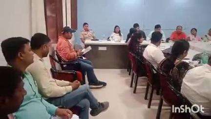 राजापाकर: राजापाकर प्रखंड कार्यालय के सभागार में प्रखंड बीस सूत्री की बैठक संपन्न