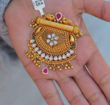 कोई भाई ने बैंक से गोल्ड लोन लिया है और अब बैंक आप का सोना बेच रही है और आप छुङा नही सकतै तो संपर्क करे आज ही 8104928716