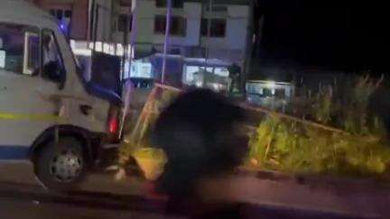 করিমগঞ্জ: বাখরশালে দ্রুতবেগী ট্রাভেলারের সঙ্গে ইরিষ্কার মুখোমুখি সংঘর্ষ,গুরুতর আহত ৬