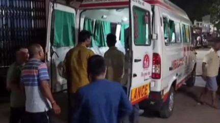 ललितपुर: ललितपुर में खेत पर काम करते समय हाईटेंशन तार की चपेट में आने से किसान की हुई मौत