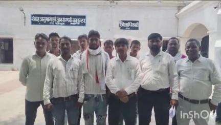 जैतुपुर के किसुनपुर में हड़ावर की जमीन से कब्जा हटवाने और बारात घर बनाने की लोगों ने डीएम से की मांग #jansamasya