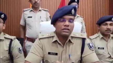 पटना ग्रामीण: पटना के बेऊर थाना क्षेत्र में 10 पिस्टल के साथ 10 तस्कर गिरफ्तार, मादक पदार्थ और नकदी भी बरामद