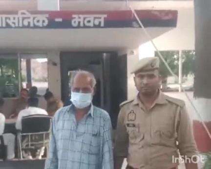 हरदोई: कोतवाली देहात पुलिस ने अभियुक्त गामा को 1 किलो 400 ग्राम अवैध गांजा के साथ गिरफ्तार किया