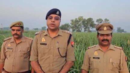 बुलंदशहर:06 वर्ष की बच्ची के साथ रेप करने वाले बदमाश से पुलिस की हुई मुठभेड जवाबी कार्यवाही मे आरोपी गिरफ्तार 
#news
