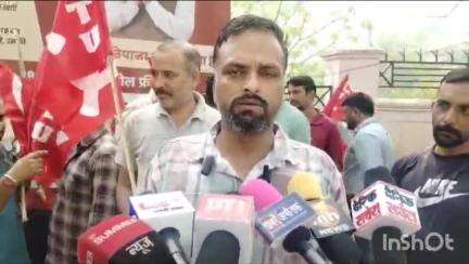 बिलासपुर सदर: कंपनी द्वारा मांगों को पूरा न करने पर 108 नंबर एंबुलेंस के जिला प्रधान संजीव कुमार ने की हड़ताल