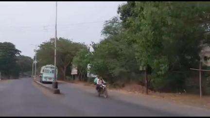 चोपडा: नागलवाडी ते चोपडा रोड दशमाता मंदिराजवळ दुचाकीला चारचाकीची धडक, एक जखमी,चोपडा पोलिसात गुन्हा दाखल