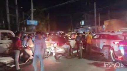 पलवल: पंचवटी चौक पर जाम के कारण लोग आपस में बहस करते दिखे