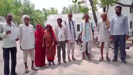 ललितपुर: मड़ावरा ग्राम धोरी सागर निवासी ग्रामीणों ने बंडई बांध   में डूबे मकानो का मुआवजा दिलाए जाने की मांग #Jansamasya