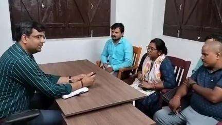 सूरजगढ़: सूरजगढ़ा के पंचायती राज कार्यालय में BPRO ने पंचायत सचिवों के साथ की बैठक, दिए निर्देश