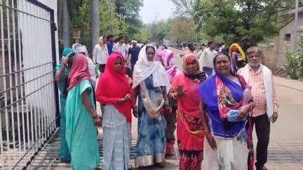 कटनी नगर: पड़रिया गाँव में चल रही शराब की भट्ठी, ग्रामीण महिलाओं ने एसपी और कलेक्ट्रेट कार्यालय में की शिकायत #janasamasya