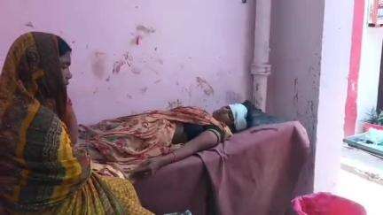 तमकुही राज: देवनहा में जमीनी विवाद को लेकर हुई मारपीट में एक महिला और किशोरी का सिर फटा, CHC तमकुहीराज में चल रहा इलाज