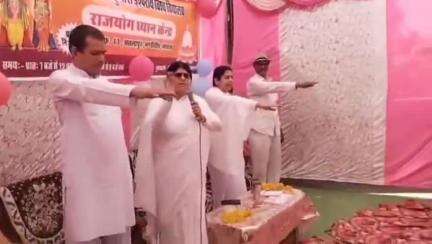 पोरसा: गांधीनगर के ब्रह्माकुमारी विश्वविद्यालय में स्वच्छता को लेकर कार्यक्रम आयोजित