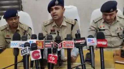बलरामपुर: केंद्रीय सहकारी बैंक कुसमी और शंकरगढ़ में करोड़ों रुपए के गबन और हेरा-फेरी के मामले में 11 आरोपियों को किया गया गिरफ्तार