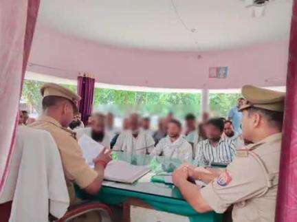 बांसी: गोल्हौरा थाना पर बकरीद को लेकर शांति कमेटी की बैठक हुई, सीओ ने लोगों को दी गाइडलाइन की जानकारी