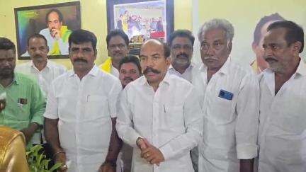 తిరువూరులో ఎన్టీఆర్కు నివాళులు అర్పించిన అనంతరం మీడియాతో మాట్లాడిన మాజీ మంత్రి, ఎస్సీ కమిషన్ చైర్మన్ KS జవహర్