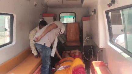 भांडेर: ग्राम सालोन बी के पास तेज रफ्तार बाइक से गिरकर महिला घायल, गंभीर हालत में जिला अस्पताल रेफर