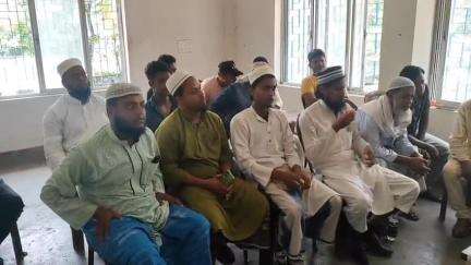 নারায়ণগড়: বকরি ইদকে সামনে রেখে বেলদা থানায় ইদের কমিটিগুলিকে নিয়ে বিশেষ বৈঠক পুলিশের