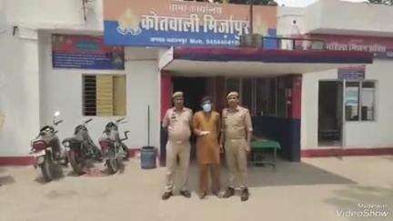 बेहट: शाहपुर गाड़ा की नदी से पुलिस ने एक अभियुक्त को अवैध चरस के साथ किया गिरफ्तार