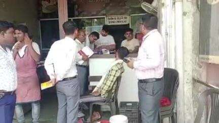 ब्यावर: रसद विभाग ने बुधवार को दुकानों, होटलों सहित कई स्थानों की सघन जांच की