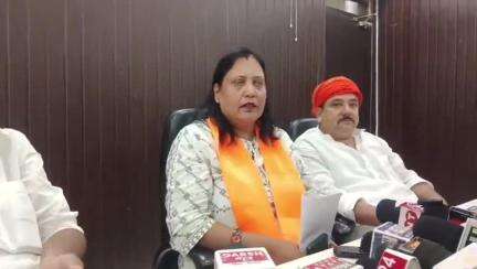 गया टाउन सीडी ब्लॉक: गया सर्किट हाउस में ज्योति पासवान ने जिला परिषद अध्यक्ष नैना कुमारी और उनके पति पर लगाए गंभीर आरोप