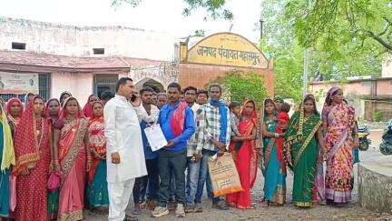 महासमुंद: प्रधानमंत्री जनमन योजना अंतर्गत लोहार डीह ग्राम पंचायत अंतर्गत परसापानी में स्वीकृत सड़क को जल्द प्रारंभ #jansamasya