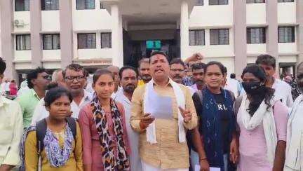 उदगीर: वैष्णवी हगवणे हत्या प्रकरणातील दोषींना शिक्षा करावी,अभियान प्रमुख संजयकुमार कांबळेची मुख्यमंत्र्यांकडे मागणी