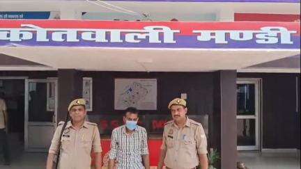 सहारनपुर: थाना मंडी पुलिस ने एनडीपीएस एक्ट में वारंटी अभियुक्त को पक्का बाग के पास से किया गिरफ्तार