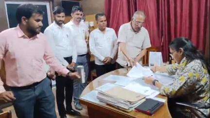 सरदारशहर: कर्मभूमि सेवा संस्थान ने अघोषित बिजली कटौती को लेकर एसडीएम कार्यालय में ज्ञापन सौंपकर समाधान की मांग की
