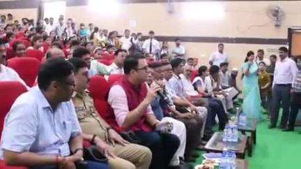 बदायूं: DM और SSP ने डायट ऑडिटोरियम में बोर्ड परीक्षा में उत्कृष्ट प्रदर्शन करने वाले मेधावी छात्र-छात्राओं को किया सम्मानित
