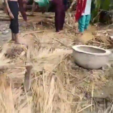 सगड़ी: देवारा अचल सिंह गांव के निवासी ने गांव के व्यक्ति पर लगाया मंडई में आग लगाने का आरोप, थाने में दी तहरीर