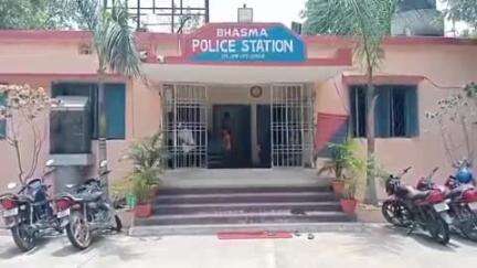 ସୁନ୍ଦରଗଡ ସହର: ବାଲାଜୀ ଠିକା ସଂସ୍ଥା ଚୋରି କରୁଥିବା ଗୋଟିଏ ବାଲି ବୋଝେଇ ହାଇୱା ଓ ବାଲି ଲୋଡ କରୁଥିବା ପୋକଲିନ୍ ଖମାର ବାହଲ ନଦୀ ଶଯ୍ୟାରୁ ଜବତ