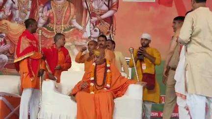 धनौरा: गजरौला नागपाल इंटरनेशनल स्कूल में श्री राम कथा का आयोजन, उमड़ी भक्तों की भीड़, पहुंचे जल वाले बाबा