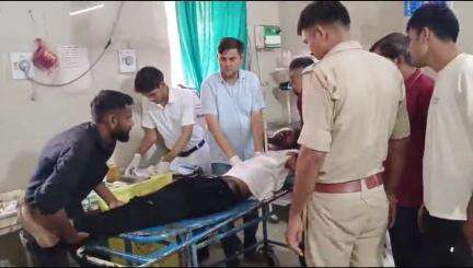 बांसवाड़ा: तलवाड़ा में शादी समारोह में शामिल युवक का अपहरण कर मारपीट, एमजी अस्पताल में उपचार के लिए भर्ती