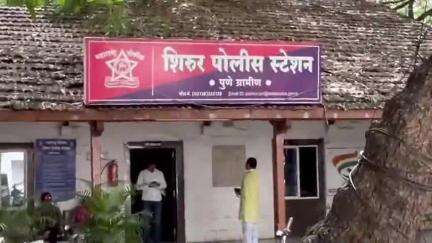 शिरूर: शिरूर तालुक्यातील करडे एमआयडीसीच्या जमिनीमधून सुमारे 3300ब्रास मुरुमाची चोरी.